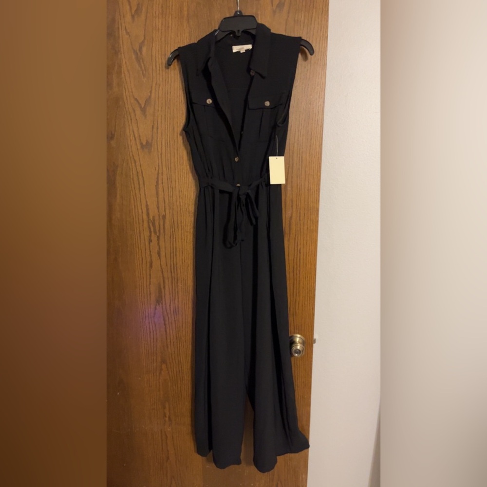 Black sleeveless romper